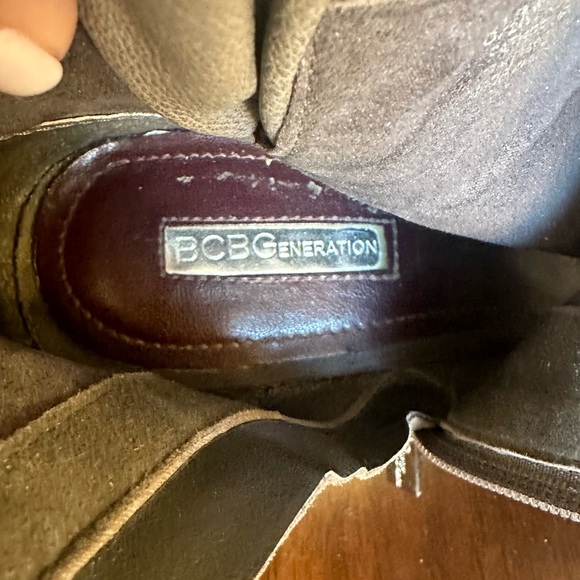 BCBG gray suede peep, toe booty - Picture 4 of 4